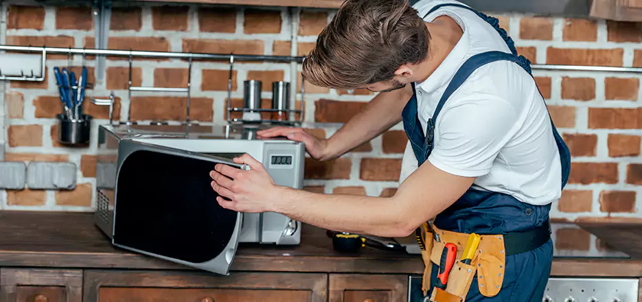 In-Home Microwave Repair in Vista
